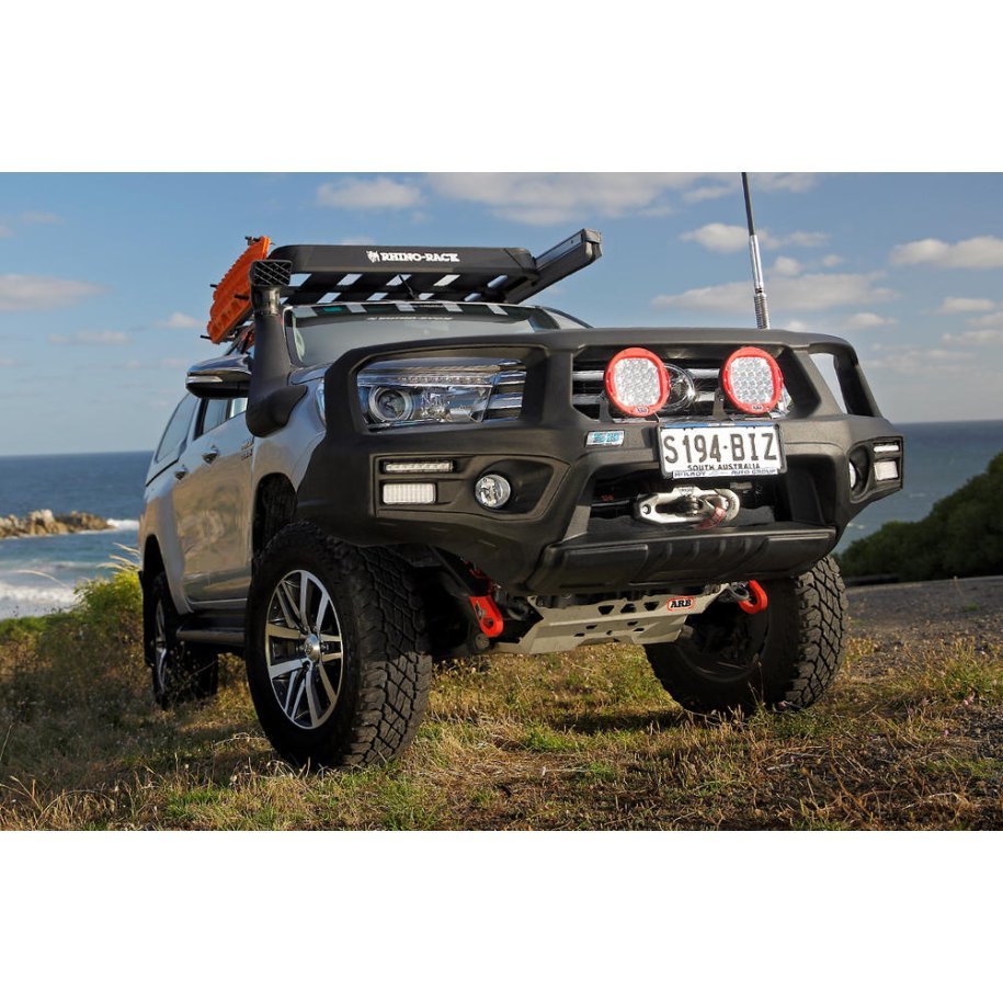 Toy 15+ Hilux Blk F Winch DRL