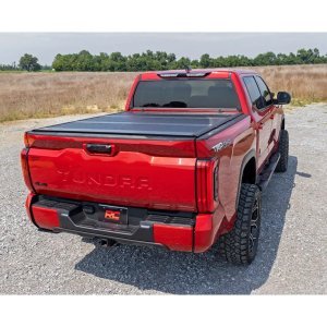 Hard bed cover tri-fold low profile Rough Country 5'7"