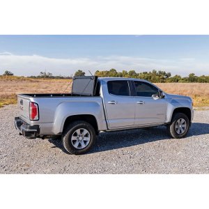 Hard tri-fold flip up bed cover Rough Country 6'