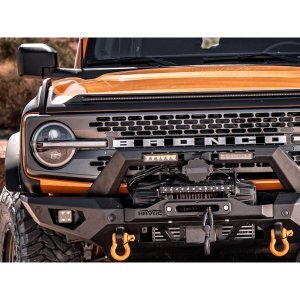 Hood shield protector Husky Liners Aeroskin Lightshield Pro