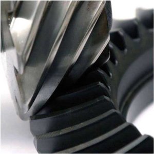 Front ring and pinion set 5.13 ratio Dana 44 G2