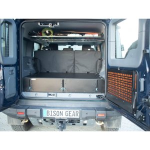 Drop-down tailgate table Bison Gear