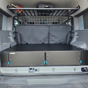 Movable cargo barrier Bison Gear