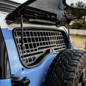 Back window MOLLE panel Bison Gear