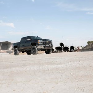 Front and rear fender flares Rough Country Pocket