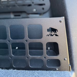 Right cargo basket Bison Gear