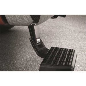Retractable bumper step RealTruck AMP