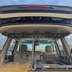 Roof shelf Bison Gear