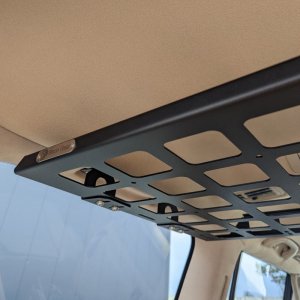 Roof shelf Bison Gear