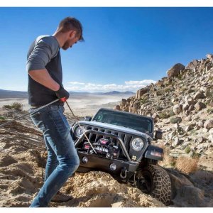 Winch with synthetic rope 10 000 lbs Warn VR EVO 10-S