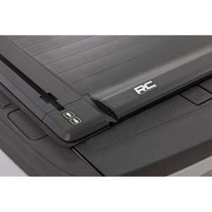 Powered retractable bed cover Rough Country 5'7"