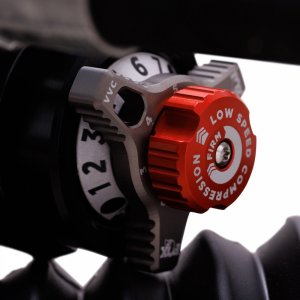 Shocks set FOX Performance Elite 2.5 Reservoir Adjustable DSC EVO Lift 0-2.5"