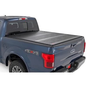 Hard bed cover tri-fold low profile Rough Country 5'7"