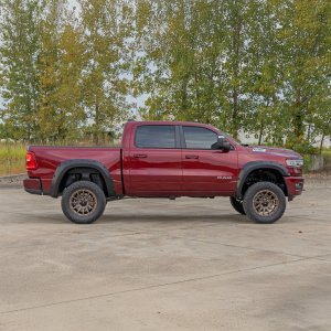 Front and rear fender flares Rough Country Pocket