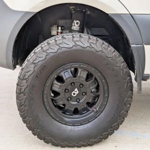 Auxiliary front nitro shocks Agile Offroad & Bilstein B8 5100 Lift 0-2"