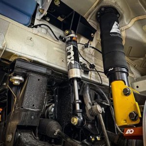 Auxiliary front nitro shocks Agile Offroad & FOX Performance 2.0 IFP Lift 0-2"