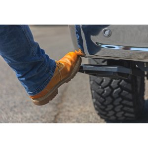 Retractable bed step Rough Country