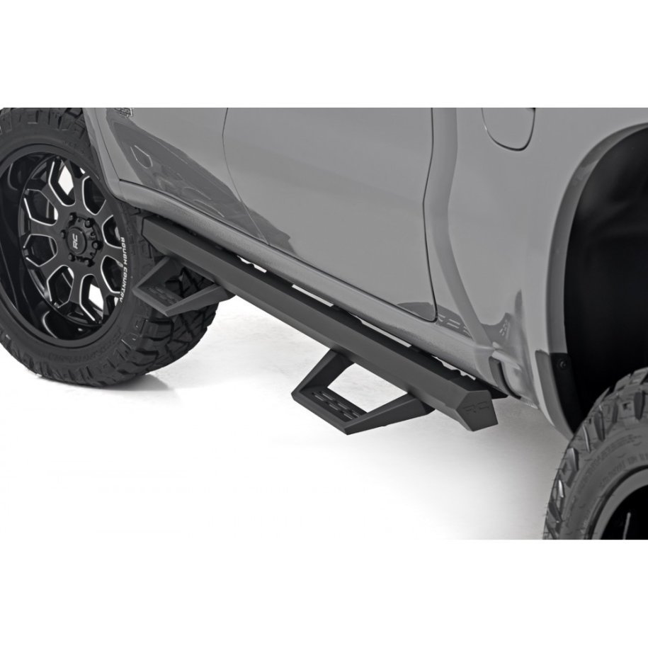 Side steps adjustable aluminum Rough Country SRL2 Crew Cab
