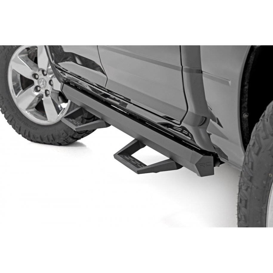 Side steps adjustable aluminum Rough Country SRL2 Crew Cab