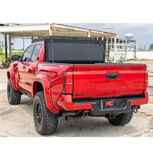 Hard bed cover tri-fold flip up Rough Country 5'